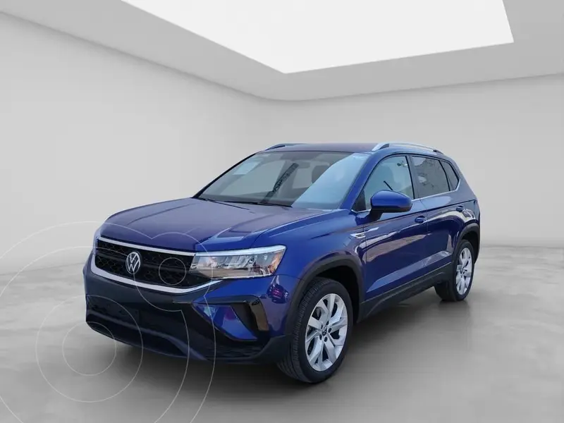 Foto Volkswagen Taos Comfortline Plus usado (2024) color Azul precio $510,900
