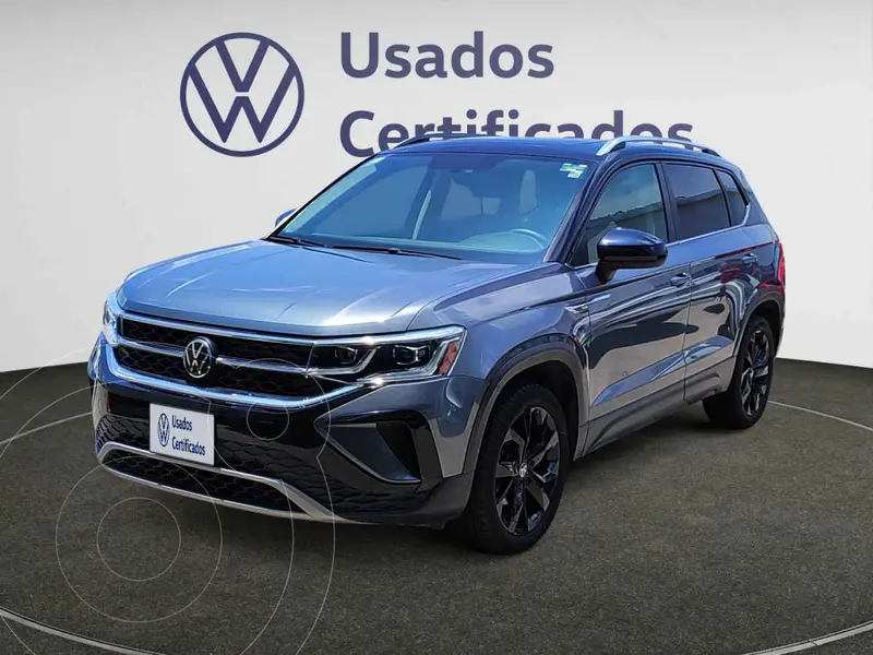 Foto Volkswagen Taos Highline usado (2023) color Gris precio $460,900