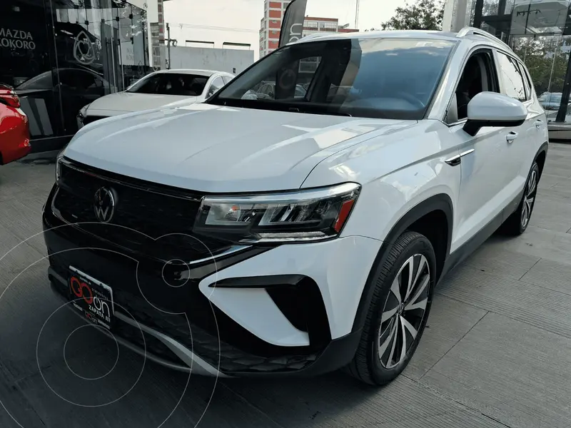 Foto Volkswagen Taos Comfortline usado (2023) color VWAAUTBLANCO PURO financiado en mensualidades(enganche $122,352 mensualidades desde $9,356)