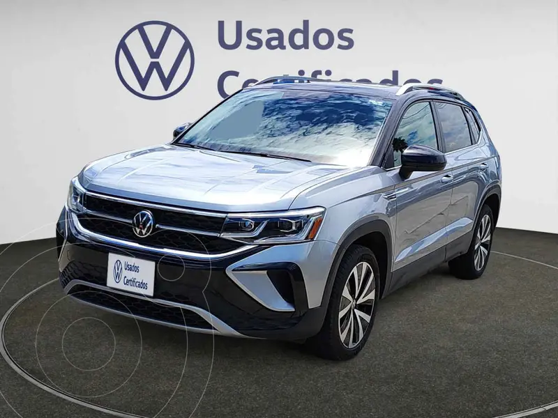 Foto Volkswagen Taos Highline usado (2024) color Plata financiado en mensualidades(enganche $135,133 mensualidades desde $10,338)