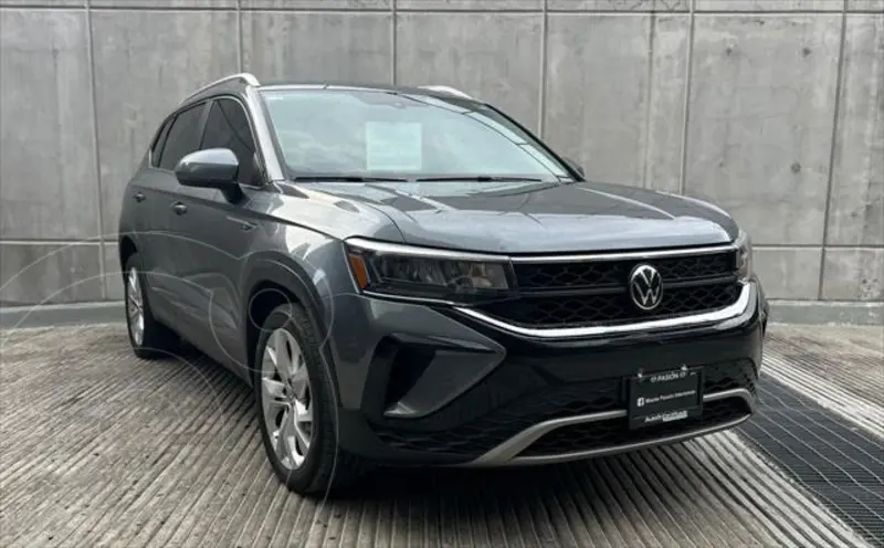 Foto Volkswagen Taos Comfortline Plus usado (2024) color Gris precio $485,000