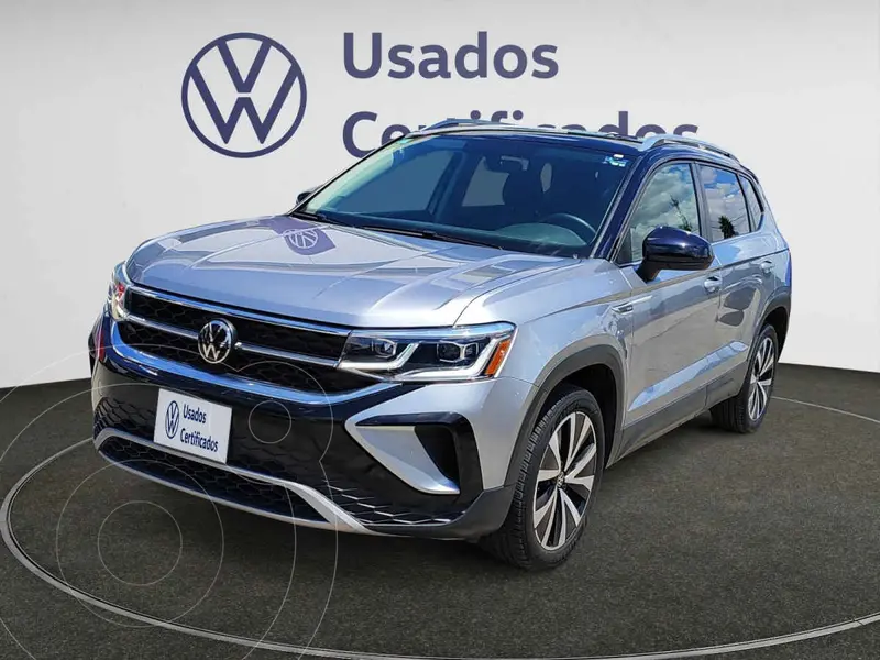 Foto Volkswagen Taos Highline usado (2024) color Plata financiado en mensualidades(enganche $135,133 mensualidades desde $10,338)