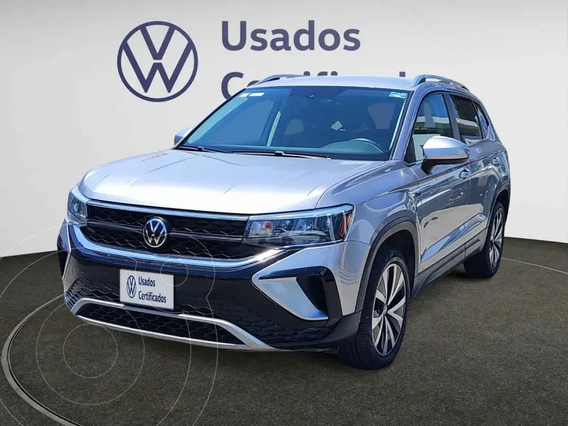Foto Volkswagen Taos Comfortline usado (2023) color Plata precio $410,900