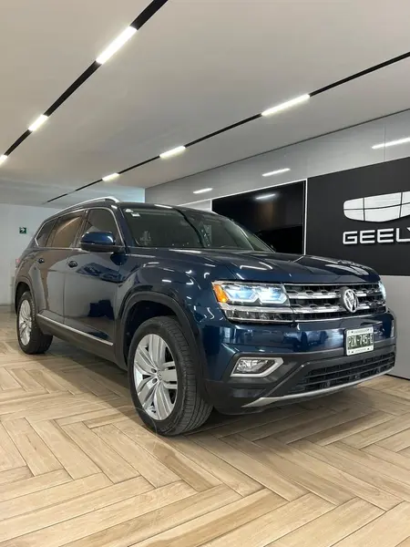 Foto Volkswagen Teramont Highline usado (2019) color Azul Marino precio $524,800