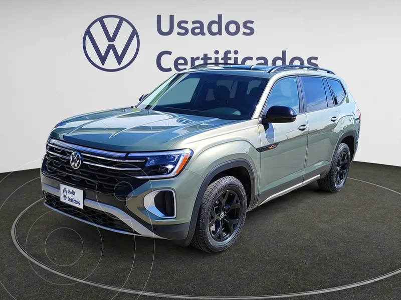 Foto Volkswagen Teramont Peak Edition usado (2024) color Verde precio $910,900