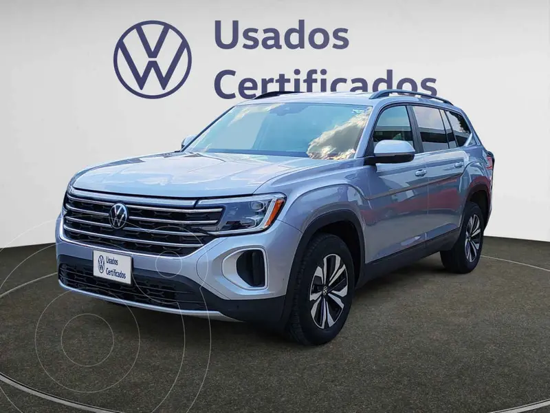 Foto Volkswagen Teramont Trendline usado (2024) color Plata financiado en mensualidades(enganche $226,420 mensualidades desde $17,321)