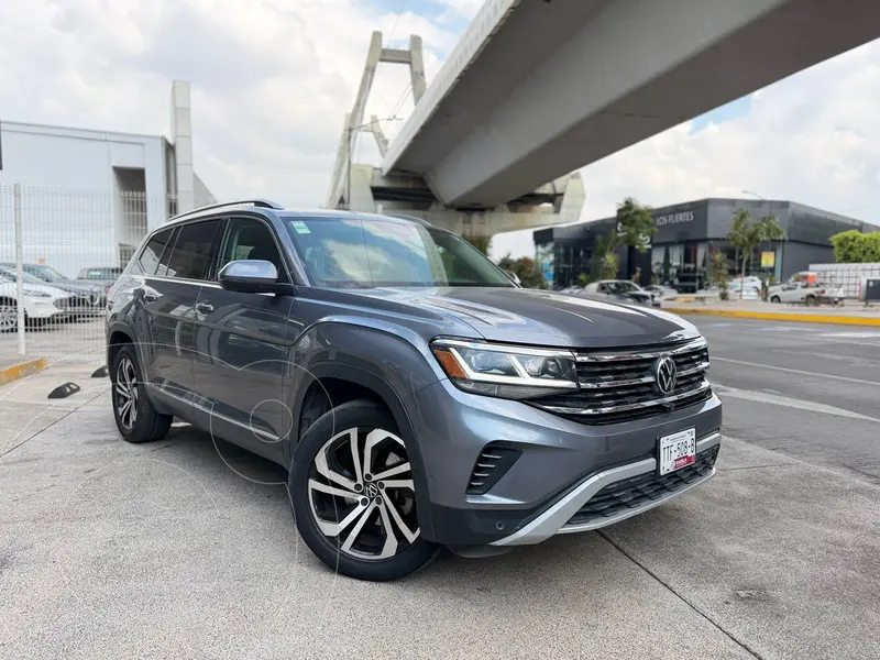 Foto Volkswagen Teramont Highline usado (2021) color plateado precio $599,000