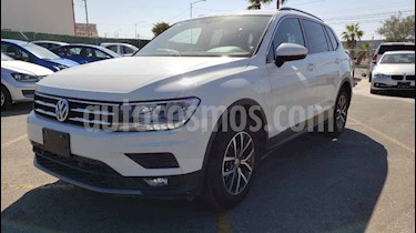 foto Volkswagen Tiguan Comfortline 5 Asientos Piel usado (2018) color Blanco precio $347,900