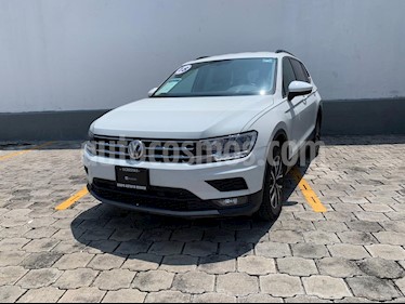 foto Volkswagen Tiguan Comfortline 5 Asientos Piel usado (2018) color Blanco precio $405,000
