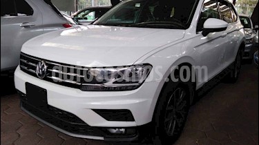 foto Volkswagen Tiguan Comfortline 5 Asientos Piel usado (2019) color Blanco precio $389,900