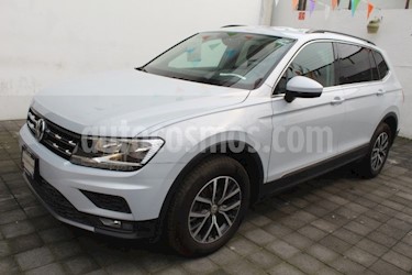 foto Volkswagen Tiguan Comfortline 7 Asientos Tela usado (2018) color Blanco precio $385,000