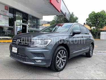 foto Volkswagen Tiguan Comfortline 7 Asientos Tela usado (2018) color Gris precio $360,000