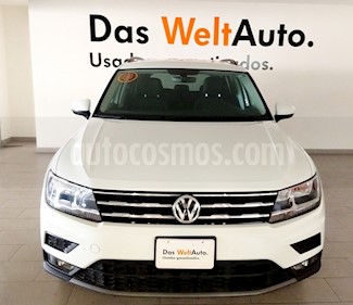 foto Volkswagen Tiguan Comfortline 7 Asientos Tela usado (2018) color Blanco precio $395,000