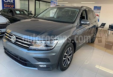 Foto venta Auto usado Volkswagen Tiguan Comfortline (2018) color Gris precio $387,900