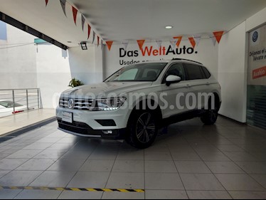 foto Volkswagen Tiguan Comfortline 7 Asientos Tela usado (2019) color Blanco precio $429,000