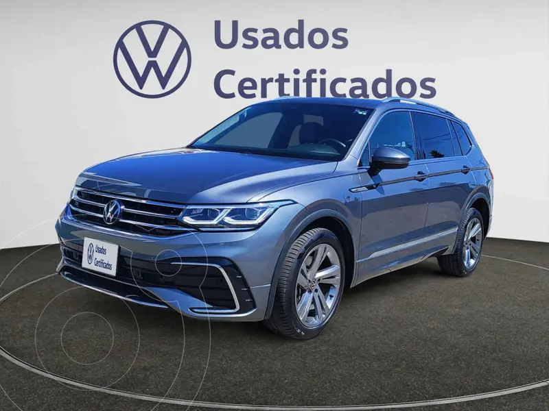 Foto Volkswagen Tiguan 2.0L R-Line usado (2024) color Gris financiado en mensualidades(enganche $190,723 mensualidades desde $14,591)