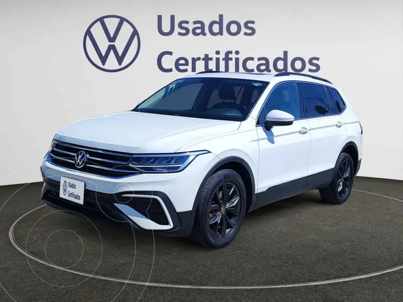 Foto Volkswagen Tiguan Comfortline 5 Asientos usado (2024) color Blanco financiado en mensualidades(enganche $140,583 mensualidades desde $10,755)