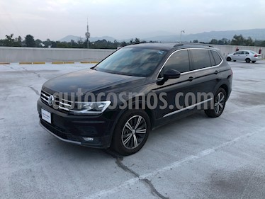 foto Volkswagen Tiguan Comfortline 7 Asientos Tela usado (2018) color Negro Profundo precio $375,000