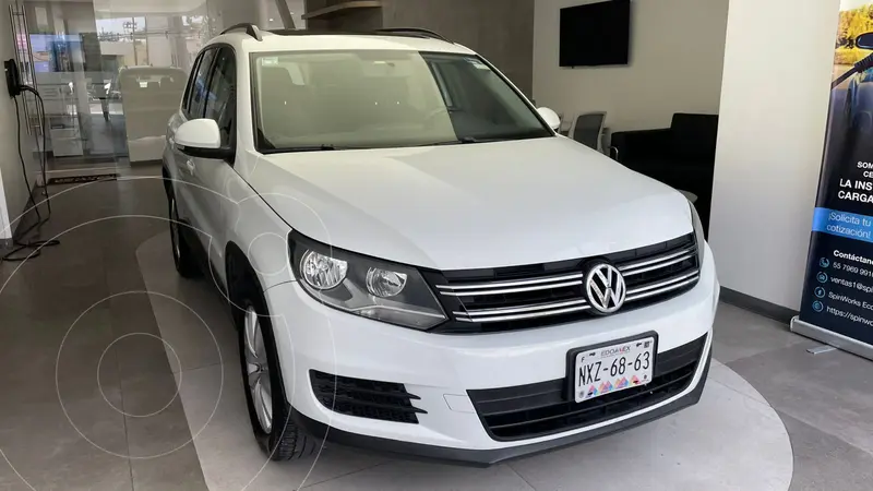 Foto Volkswagen Tiguan Sport & Style 2.0 usado (2016) color Blanco precio $240,000