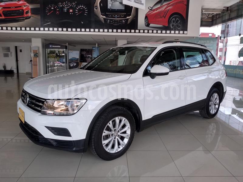 foto Volkswagen Tiguan Trendline Plus usado (2018) color Blanco precio $299,000