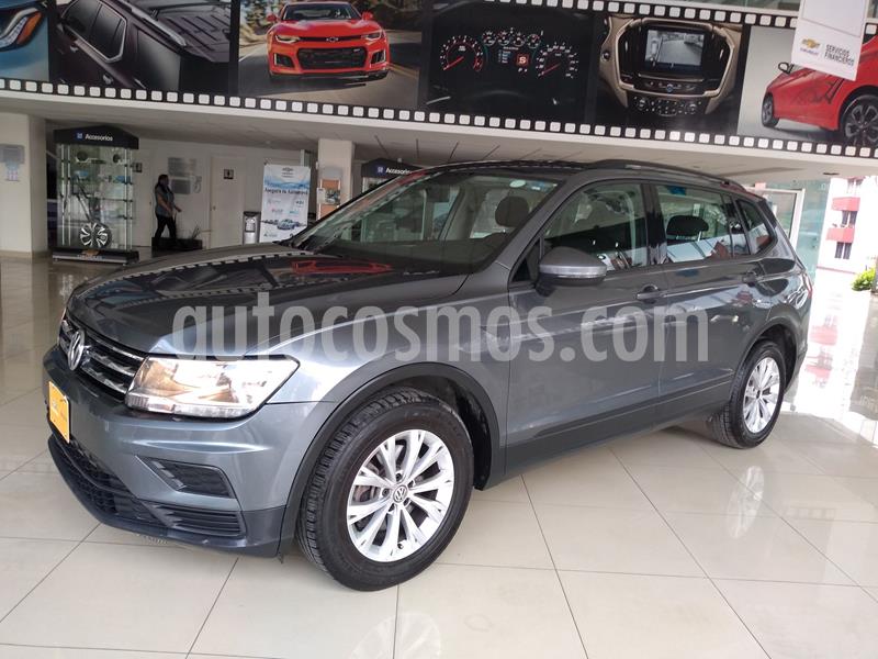 foto Volkswagen Tiguan Trendline Plus usado (2018) color Verde Oscuro precio $299,000
