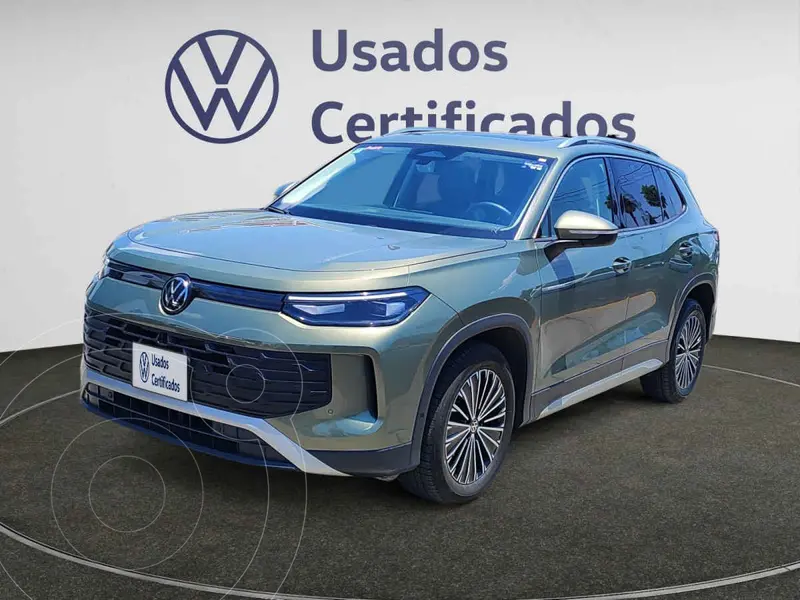 Foto Volkswagen Tiguan Comfortline usado (2025) color Verde precio $610,900