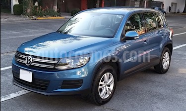 foto Volkswagen Tiguan Trendline usado (2017) color Azul precio $250,000