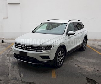 foto Volkswagen Tiguan Comfortline usado (2018) color Blanco precio $415,000