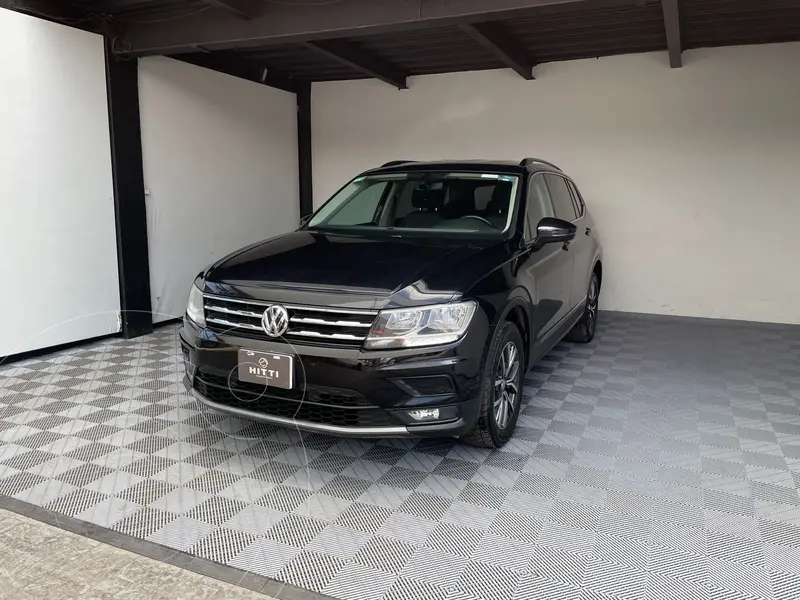 Foto Volkswagen Tiguan Comfortline usado (2018) color Negro precio $349,000