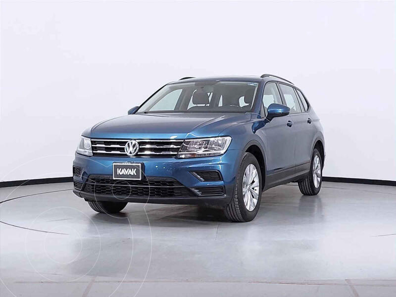 Foto Volkswagen Tiguan Trendline Plus usado (2018) color Gris precio $390,999