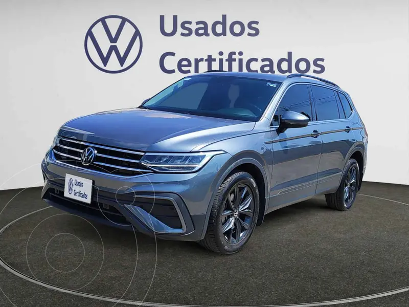 Foto Volkswagen Tiguan Comfortline 5 Asientos usado (2024) color Gris precio $550,000