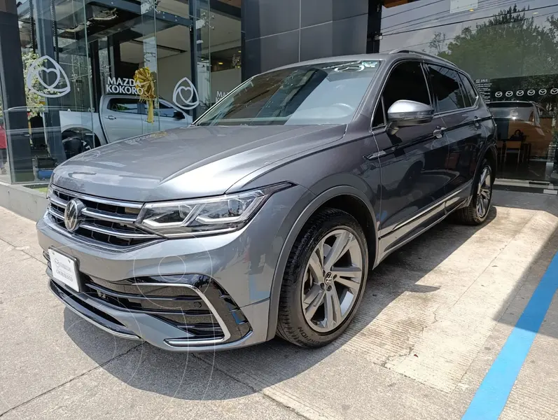 Foto Volkswagen Tiguan R-Line usado (2024) color Gris precio $647,000