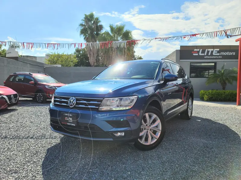Foto Volkswagen Tiguan Comfortline usado (2020) color Azul precio $375,000