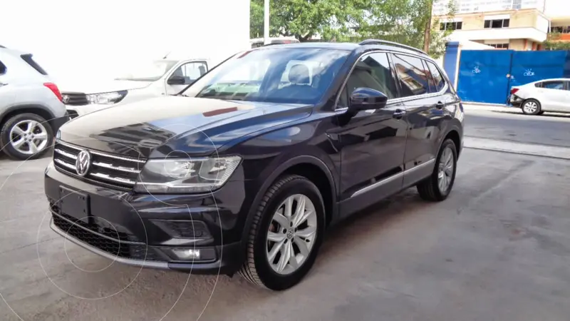 Foto Volkswagen Tiguan Comfortline 5 Asientos usado (2021) color Negro financiado en mensualidades(enganche $94,380 mensualidades desde $8,041)