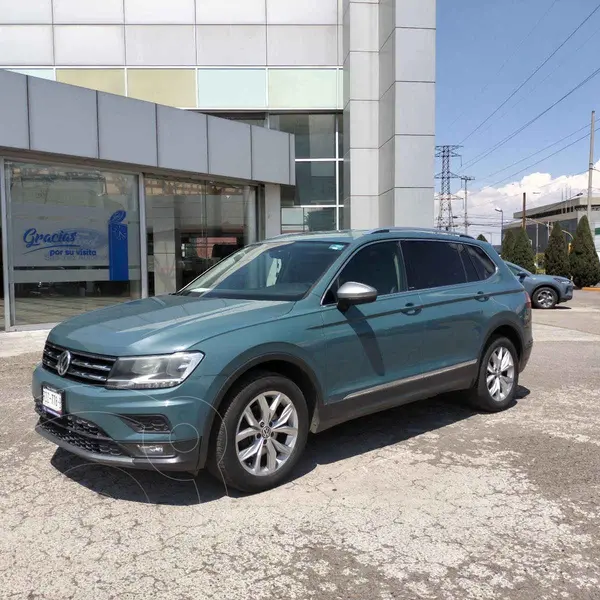 Foto Volkswagen Tiguan Comfortline usado (2020) color Verde financiado en mensualidades(enganche $72,800 mensualidades desde $7,942)