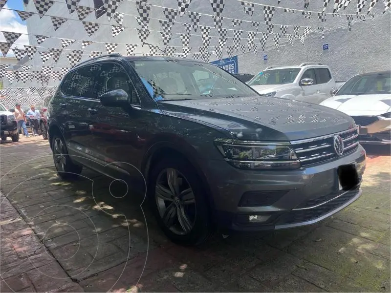 Foto Volkswagen Tiguan Highline usado (2019) color Gris Platino precio $410,000