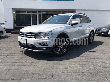 Volkswagen Tiguan 5p Confortline L4/1.4/T Aut Piel usado (2019) color Plata precio $339,900