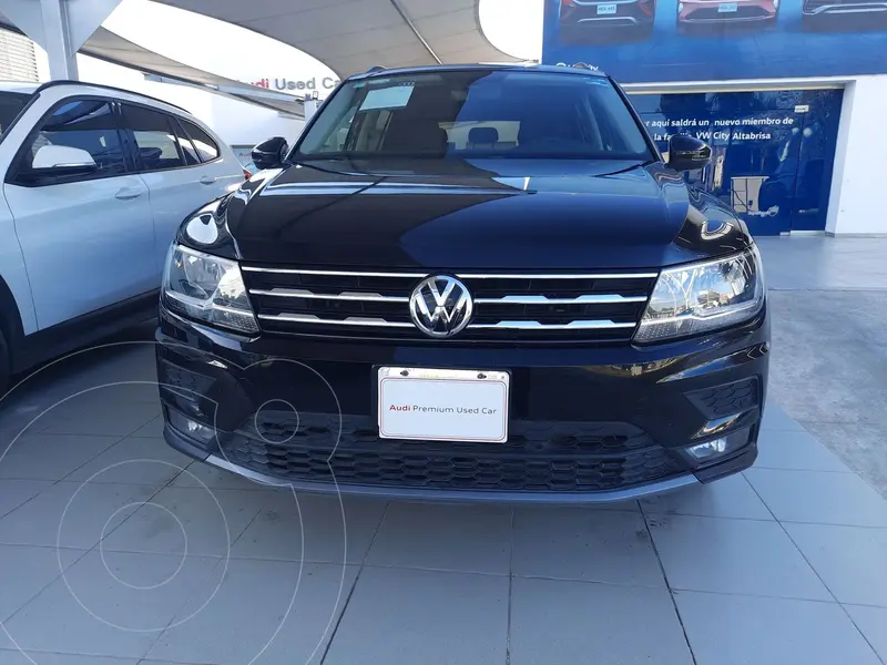 Foto Volkswagen Tiguan Comfortline usado (2018) color Negro Profundo precio $410,000