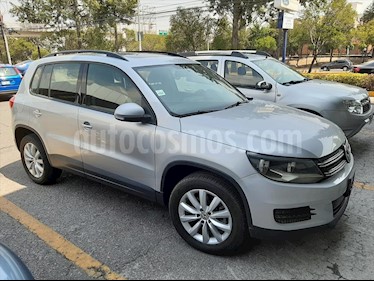Volkswagen Tiguan Sport & Style 2.0 usado (2015) color Plata precio $240,000