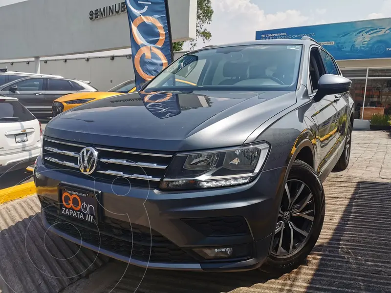 Foto Volkswagen Tiguan Comfortline usado (2018) color Gris financiado en mensualidades(enganche $97,500 mensualidades desde $9,383)