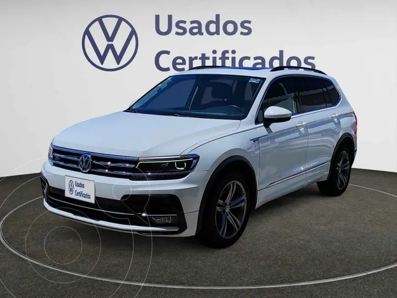 Foto Volkswagen Tiguan R Line usado (2021) color Blanco financiado en mensualidades(enganche $122,870 mensualidades desde $9,400)