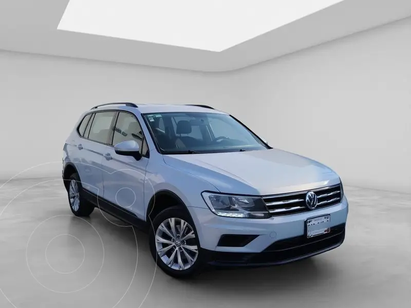 Foto Volkswagen Tiguan Trendline usado (2018) color Blanco precio $280,000