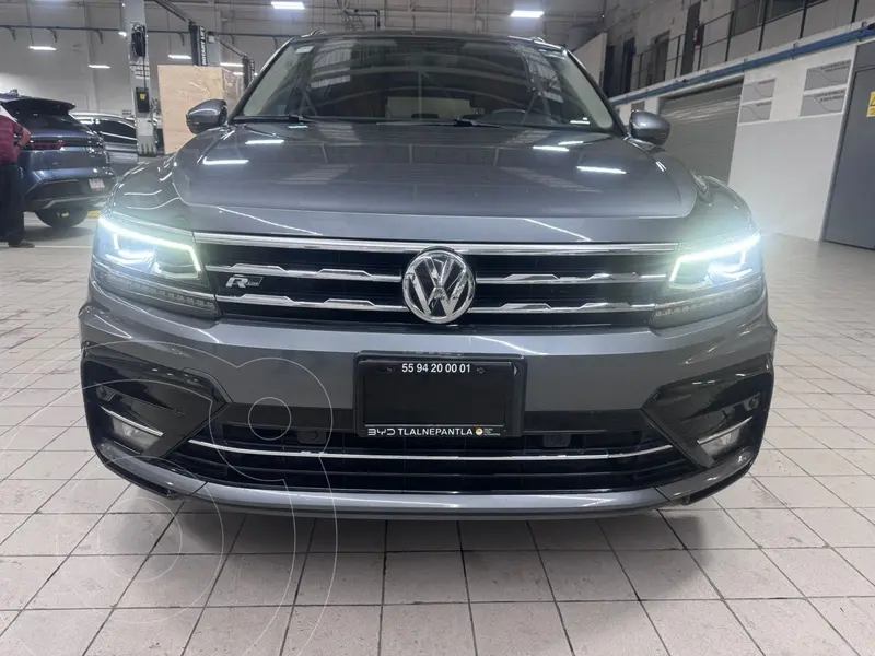 Foto Volkswagen Tiguan R-Line usado (2020) color Gris precio $429,900