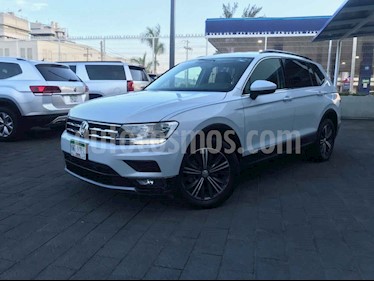 Volkswagen Tiguan 5p Confortline L4/1.4/T Aut Piel usado (2019) color Plata precio $349,901