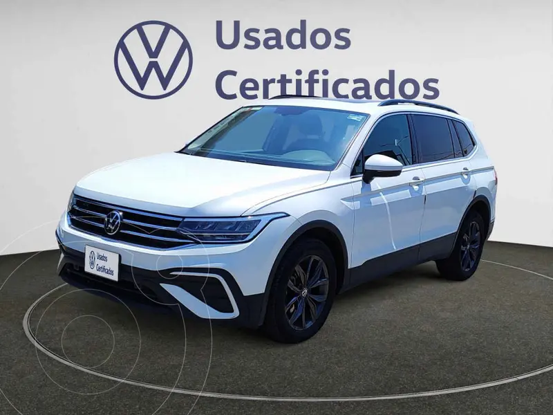 Foto Volkswagen Tiguan Comfortline 5 Asientos usado (2023) color Blanco financiado en mensualidades(enganche $139,220 mensualidades desde $10,651)