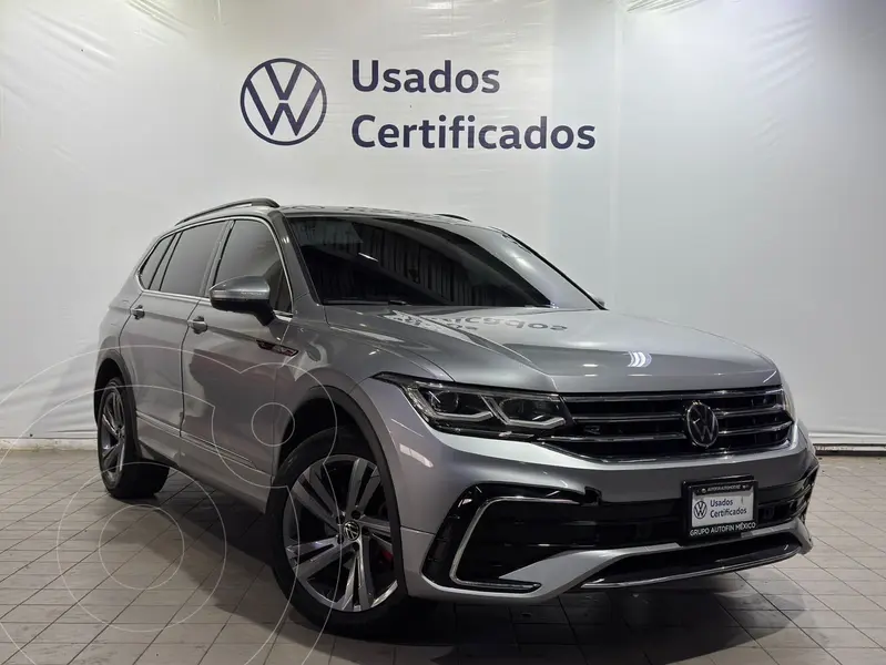 Foto Volkswagen Tiguan 1.4L R-Line usado (2024) color plateado financiado en mensualidades(enganche $170,040 mensualidades desde $15,503)