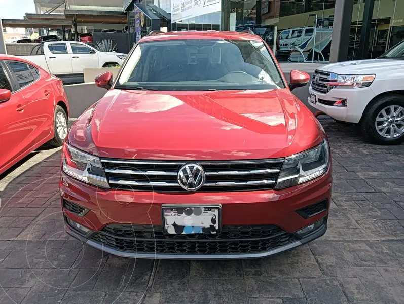 Foto Volkswagen Tiguan Comfortline usado (2020) color Rojo precio $350,000