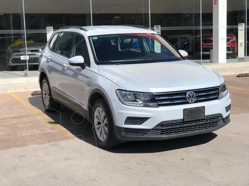 Foto Volkswagen Tiguan Trendline usado (2018) color Blanco precio $396,500