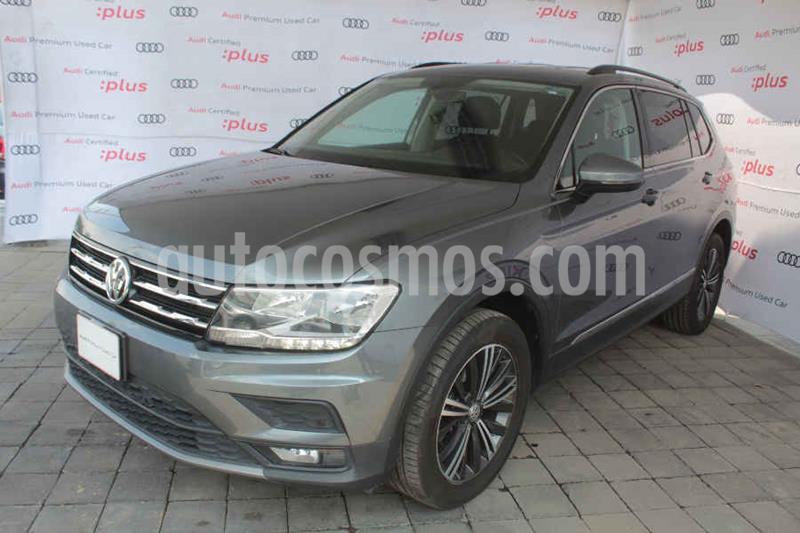Foto Volkswagen Tiguan Comfortline 7 Asientos Tela usado (2019) color Gris precio $406,000