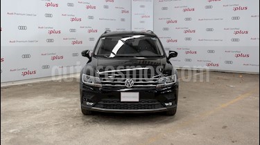 Volkswagen Tiguan Comfortline 5 Asientos Piel usado (2018) color Negro precio $400,000